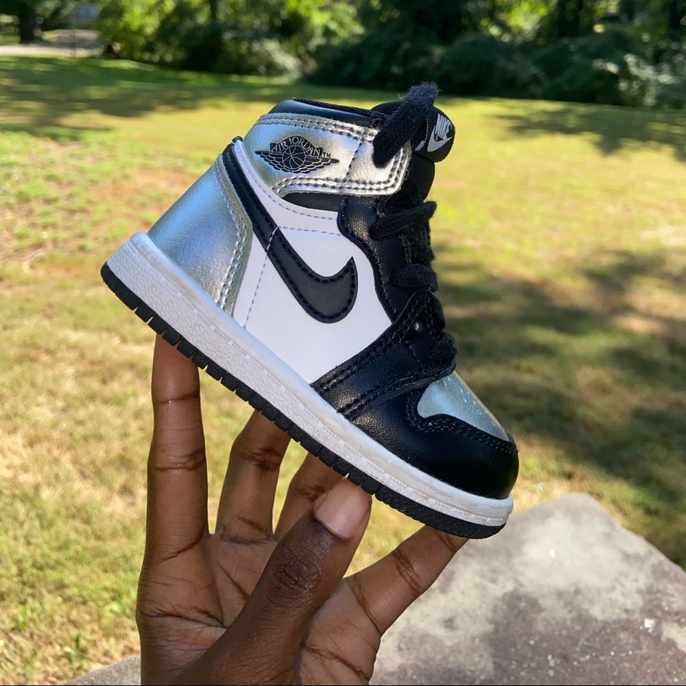 Nike Jordan 1 “Silver Toe” toddler sneakers high top 5c